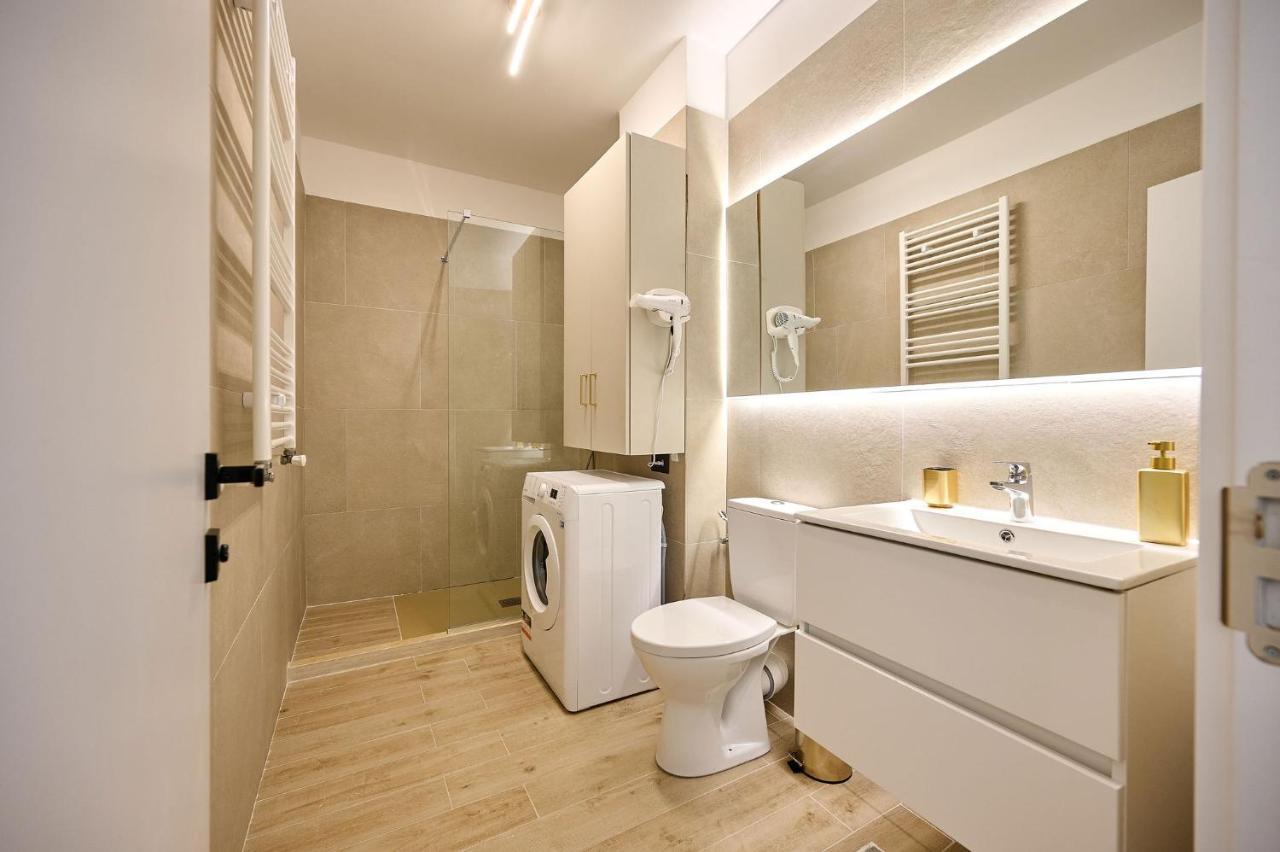 Seaview Luxury Studio In Infinity Beach Resort Mamaia Exteriör bild