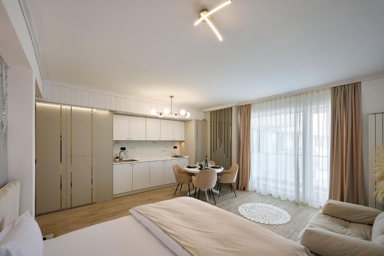 Seaview Luxury Studio In Infinity Beach Resort Mamaia Exteriör bild