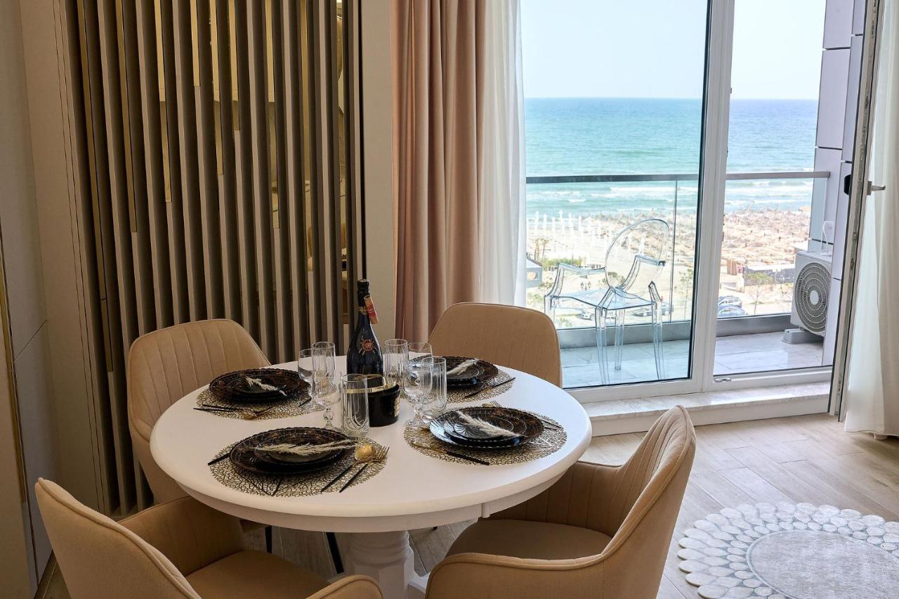 Seaview Luxury Studio In Infinity Beach Resort Mamaia Exteriör bild